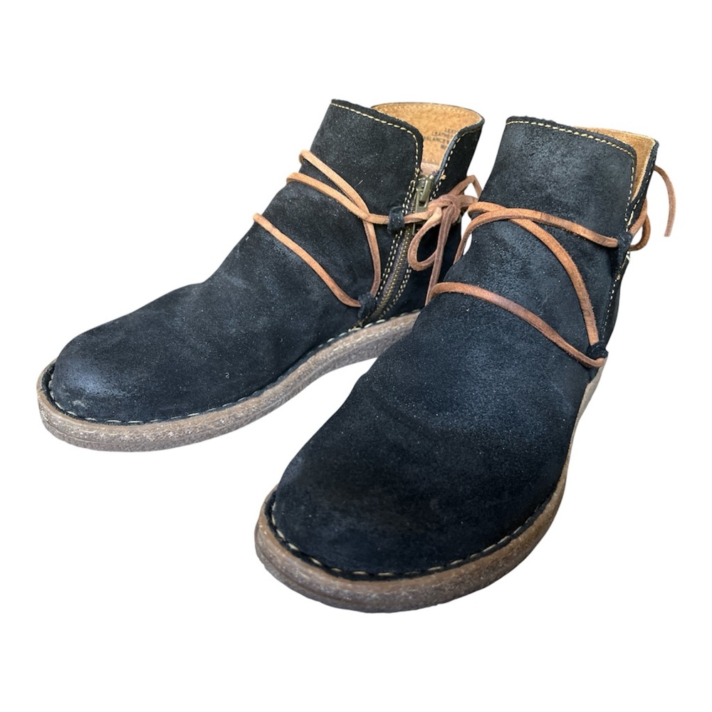 Børn “Calyn” Black Distressed Leather Booties | Size 8.5 / 40